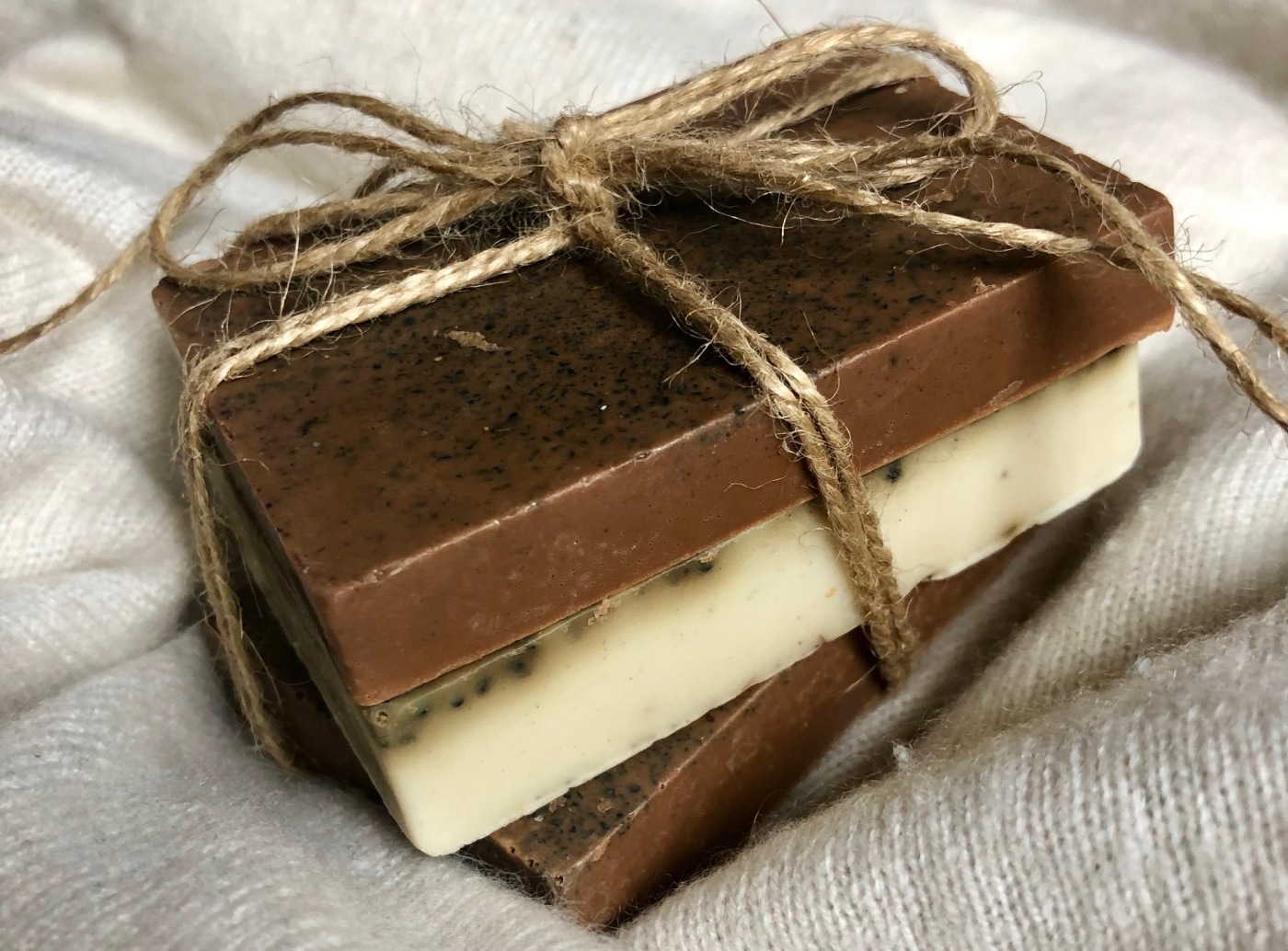 Eight-minute Melt & Pour holiday coffee soap – Coffee with the Queen